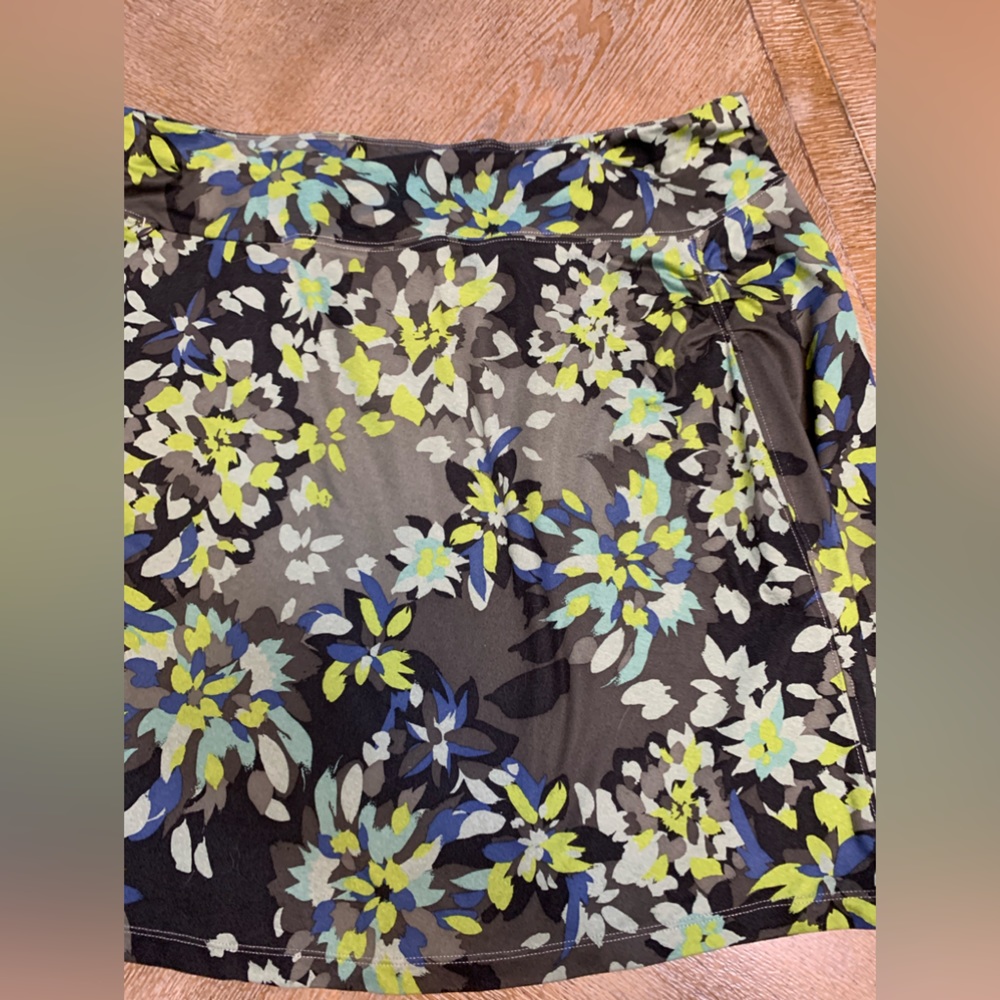 REI Flair Skirt Gray Floral XL Waist 36” Length 21” Zip Pocket - Picture 3 of 5
